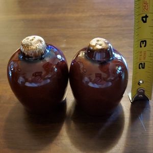 Hull Pottery Salt and Pepper set  vintage